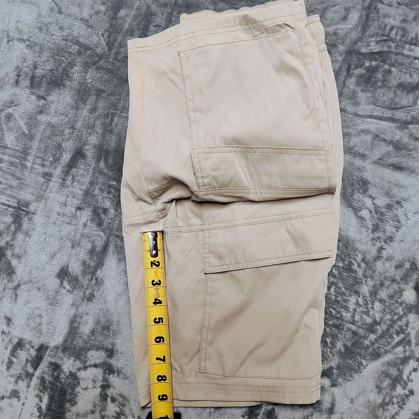 Tahari "Soho Tech Short" Pecan Elastic Waist Drawstring Cargo Shorts (Small)
