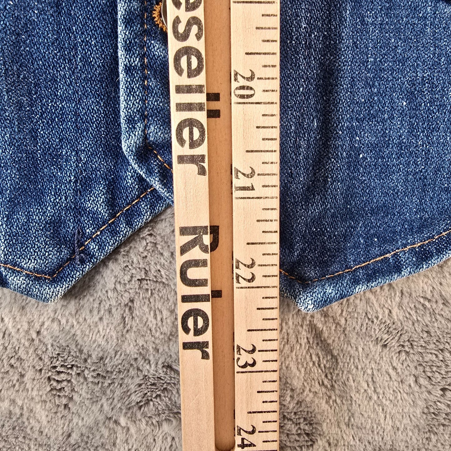 Vintage 1970s Maverick Automaticks Men's Western Blue Jean V-Neck Denim Vest (L)