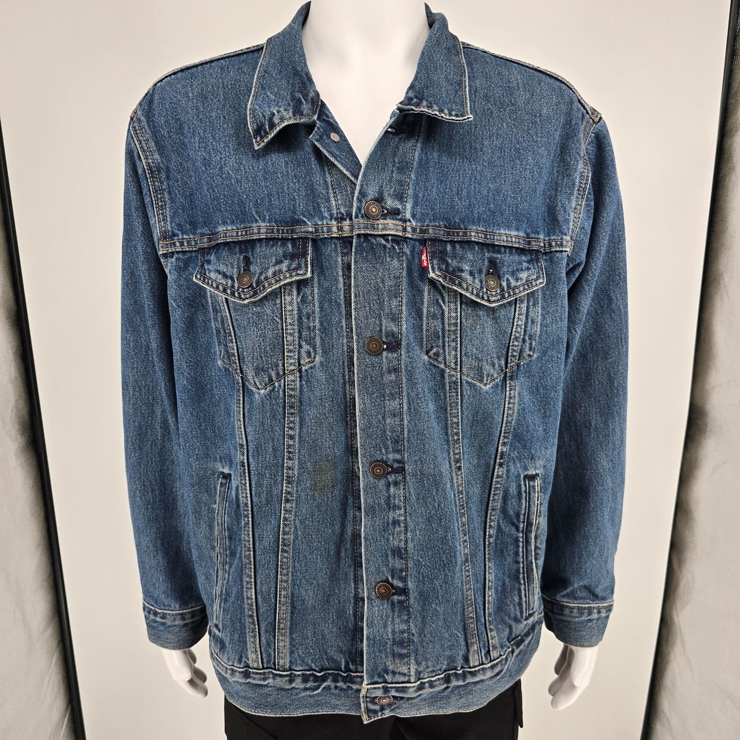 2024 Levi's A5782-0005 Wheeler Indigo Blue Relaxed Fit Trucker Denim Jacket (XL)