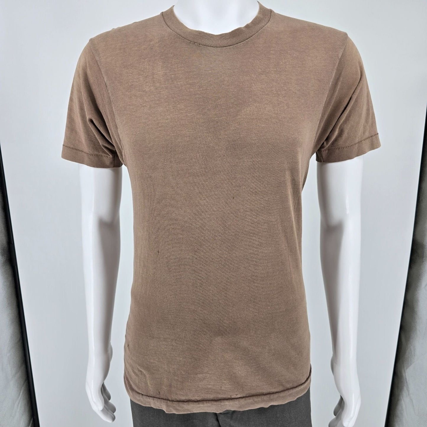 Vintage Y2K Distressed U.S. Army Style Single-Stitch Military Brown T-Shirt (S)