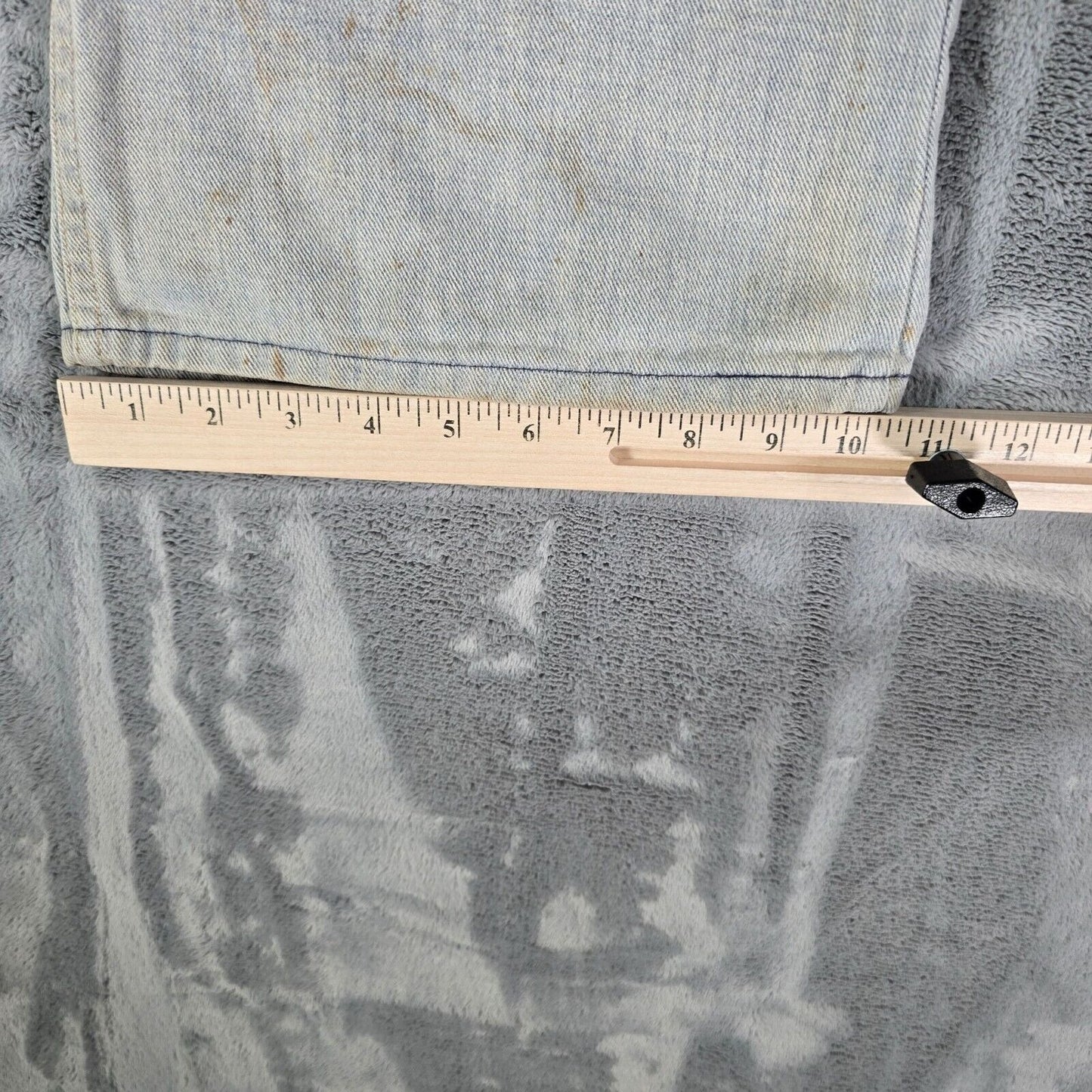 Vintage Early 1970s Distressed Wrangler Mens Light Wash Denim Jeans (32x31)