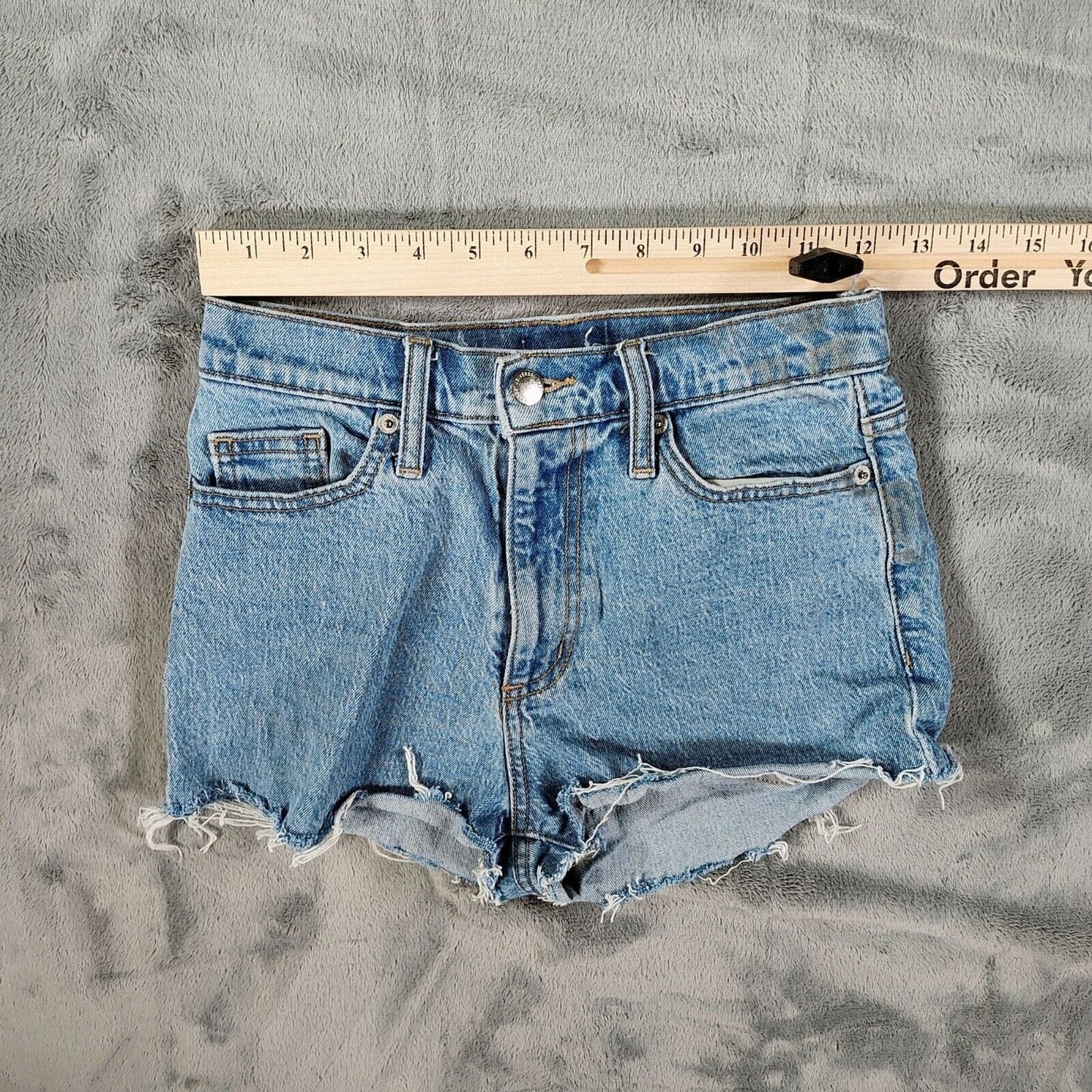 Universal Thread Goods Co "Vintage Straight" DIY Denim Cutoff Shorts (00/24R)