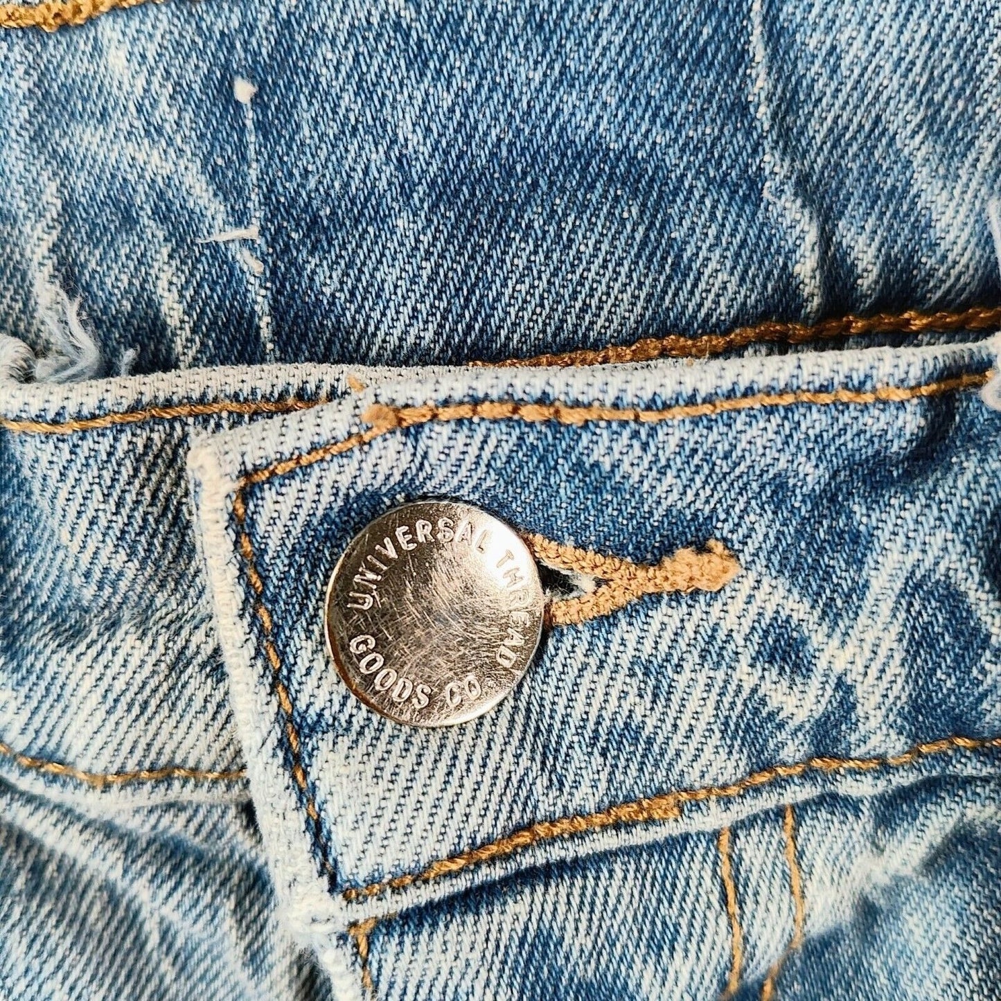 Universal Thread Goods Co "Vintage Straight" DIY Denim Cutoff Shorts (00/24R)