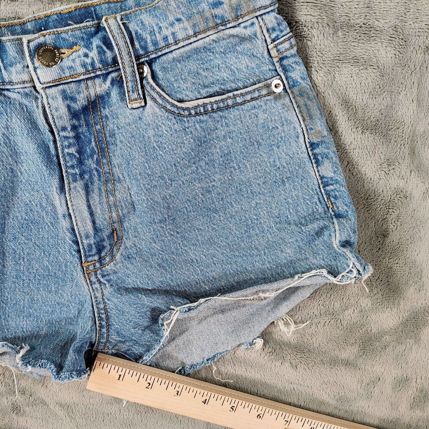 Universal Thread Goods Co "Vintage Straight" DIY Denim Cutoff Shorts (00/24R)