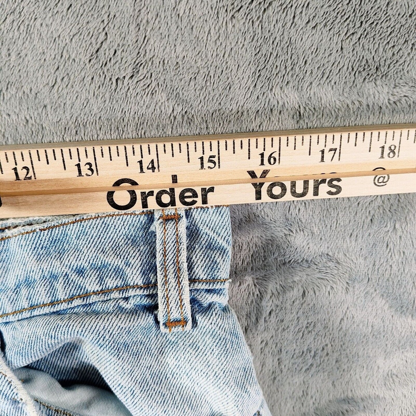 Vintage 1988-1994 Unisex Orange Tab Levi's 550 DIY Denim Cut-Off Shorts (W30)