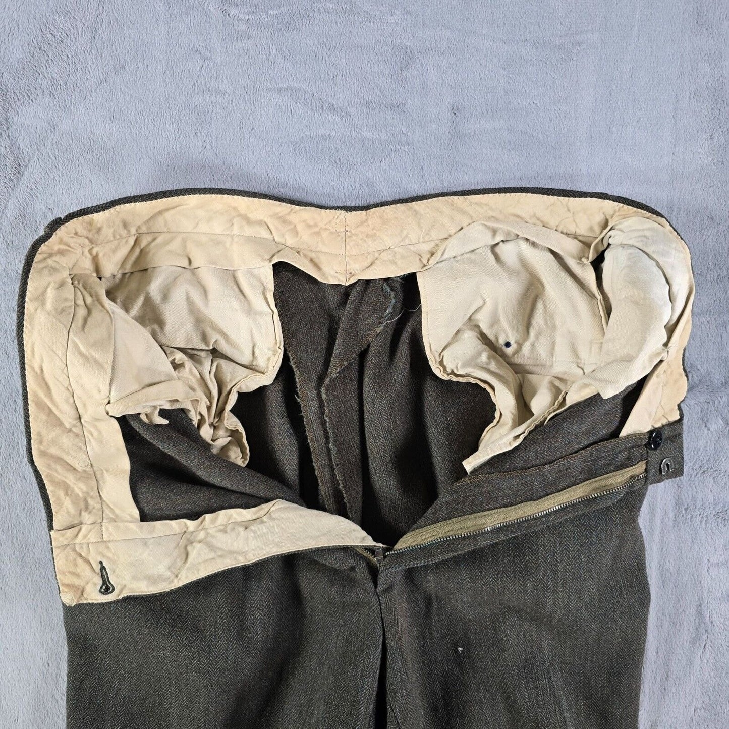 Vintage Late 1950s Hickey Freeman Green Herringbone Twill Wool Trousers (31x26)