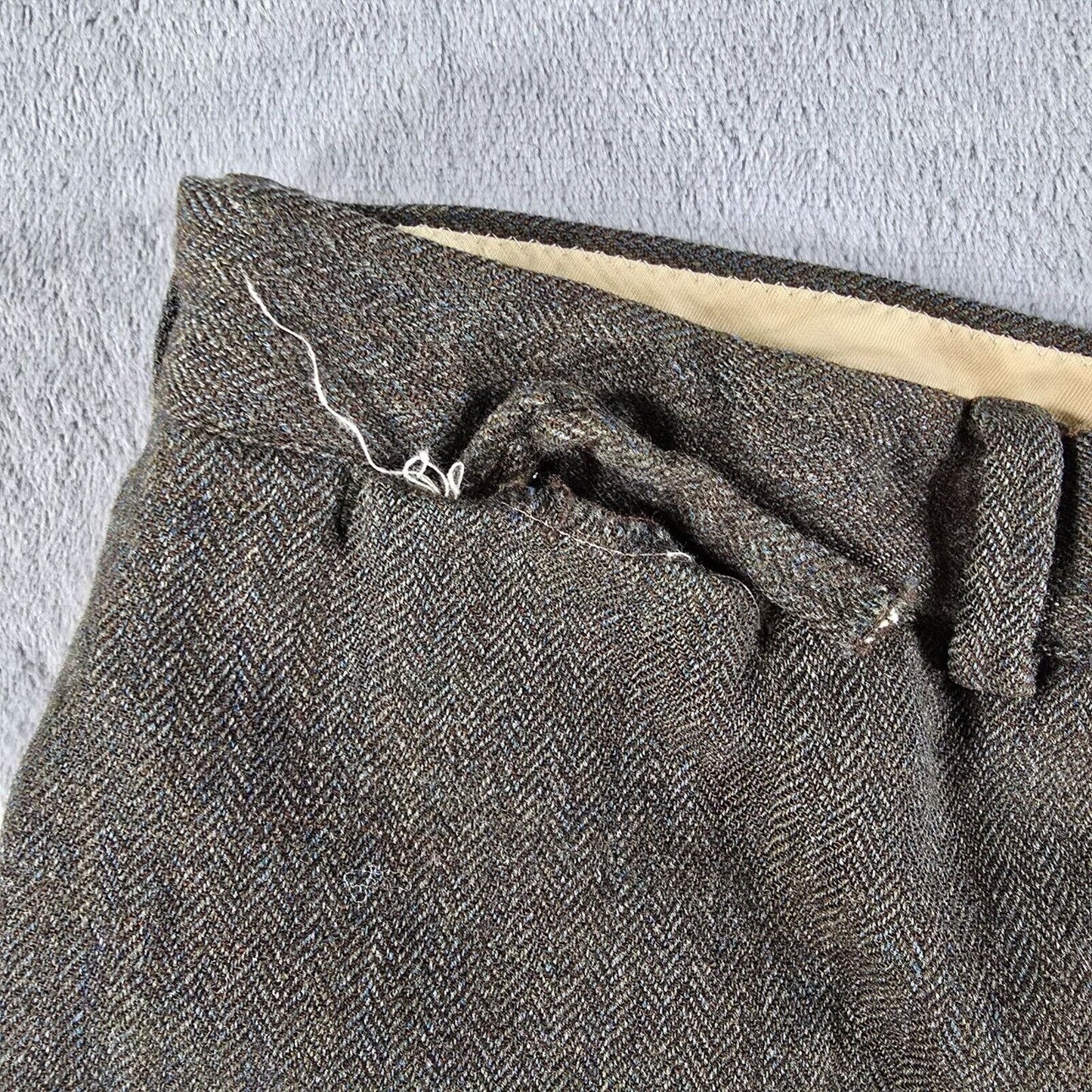 Vintage Late 1950s Hickey Freeman Green Herringbone Twill Wool Trousers (31x26)