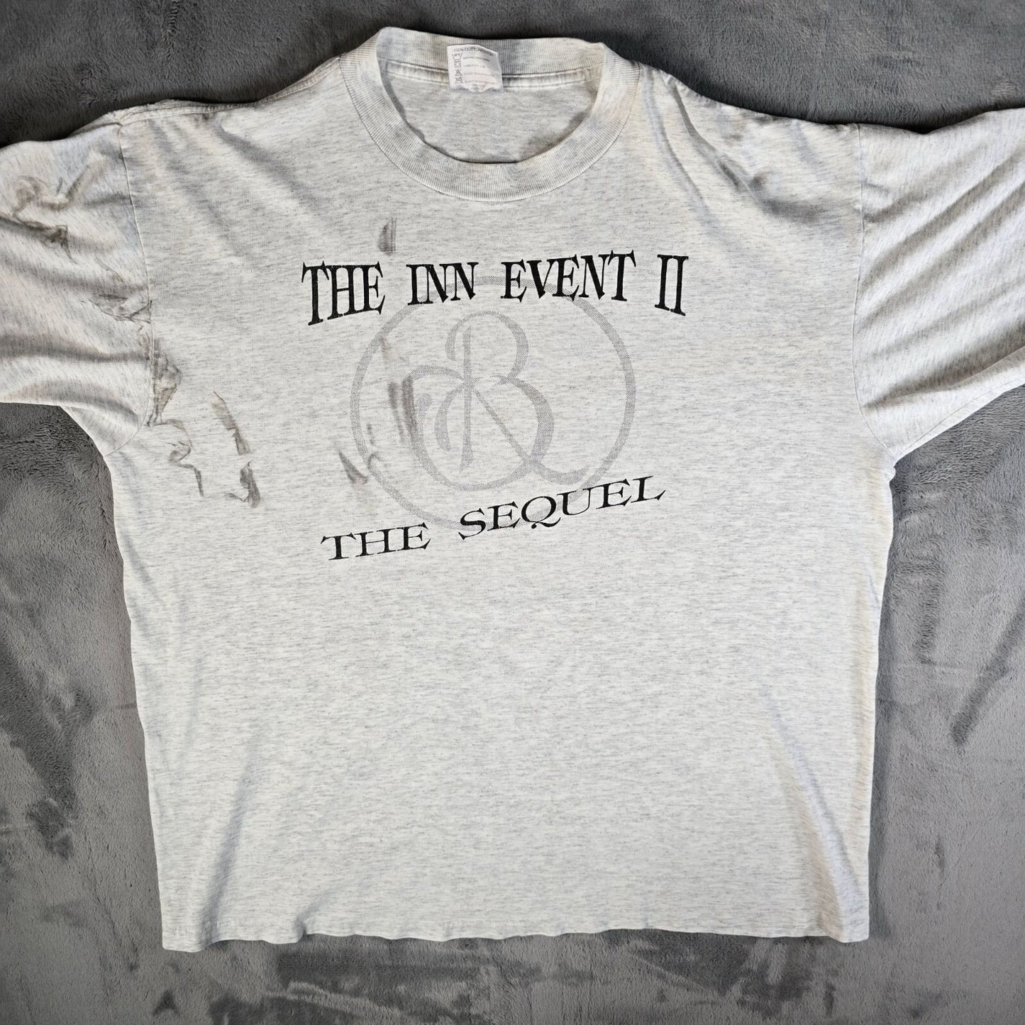 Distressed Vintage 1990s Oneita "The Inn Event II: The Sequel" Gray T-Shirt (XL)