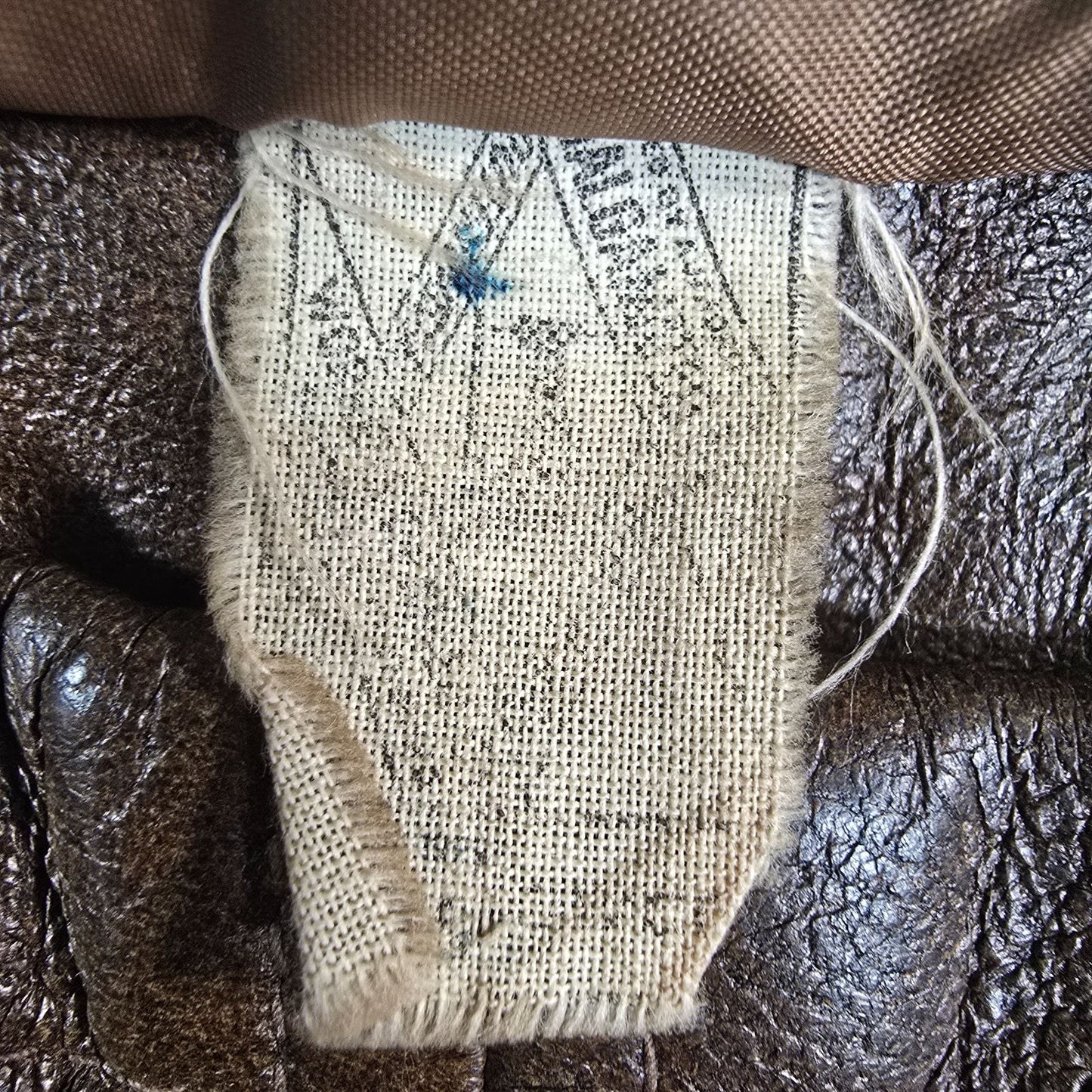 Vintage 1970s Unbranded Made in USA 4-Pocket Brown Leather Safari Jacket (Small)
