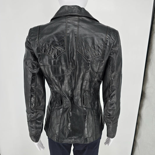 Damaged Vintage 1970s Unbranded Women's Black Leather Fitted Blazer Jacket (XS)
