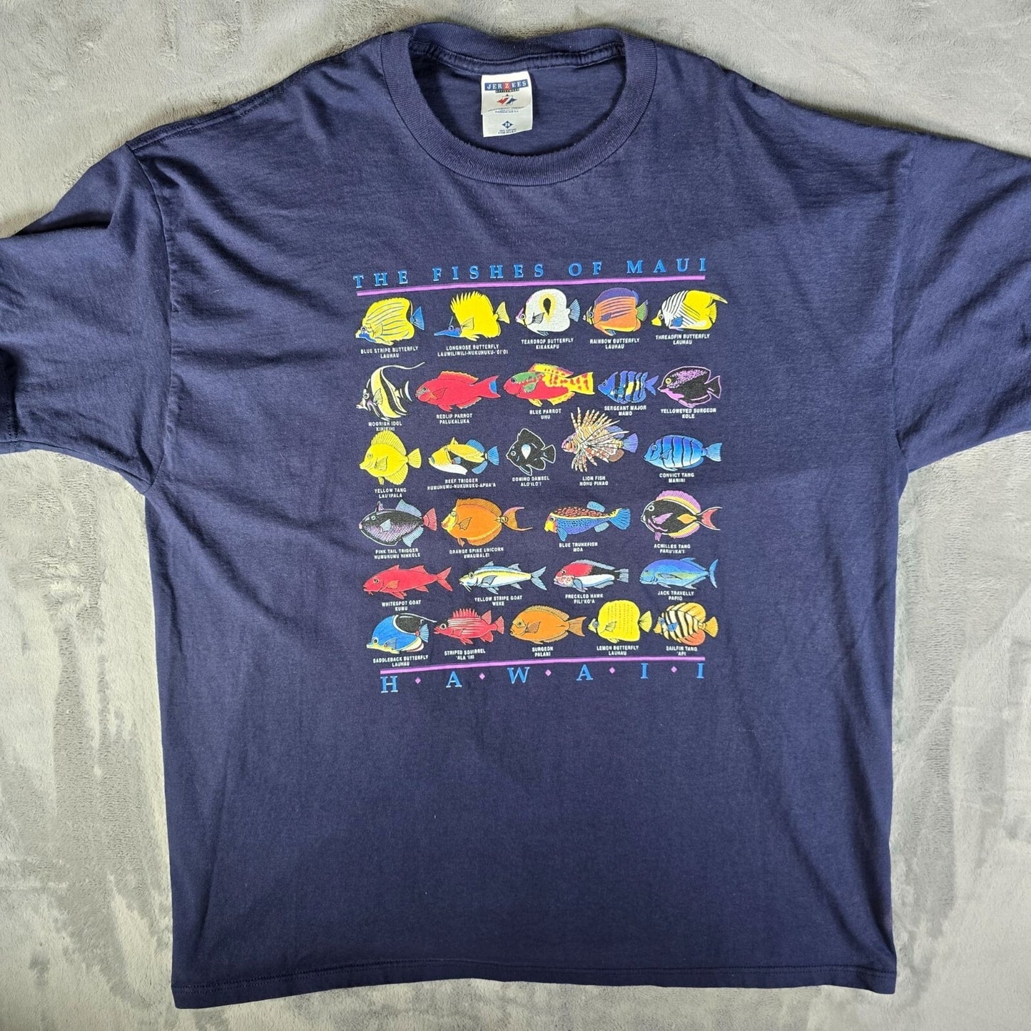 Vintage 1990s Jerzees "The Fishes of Maui Hawaii" Navy Blue T-Shirt (2XL) *Flaw