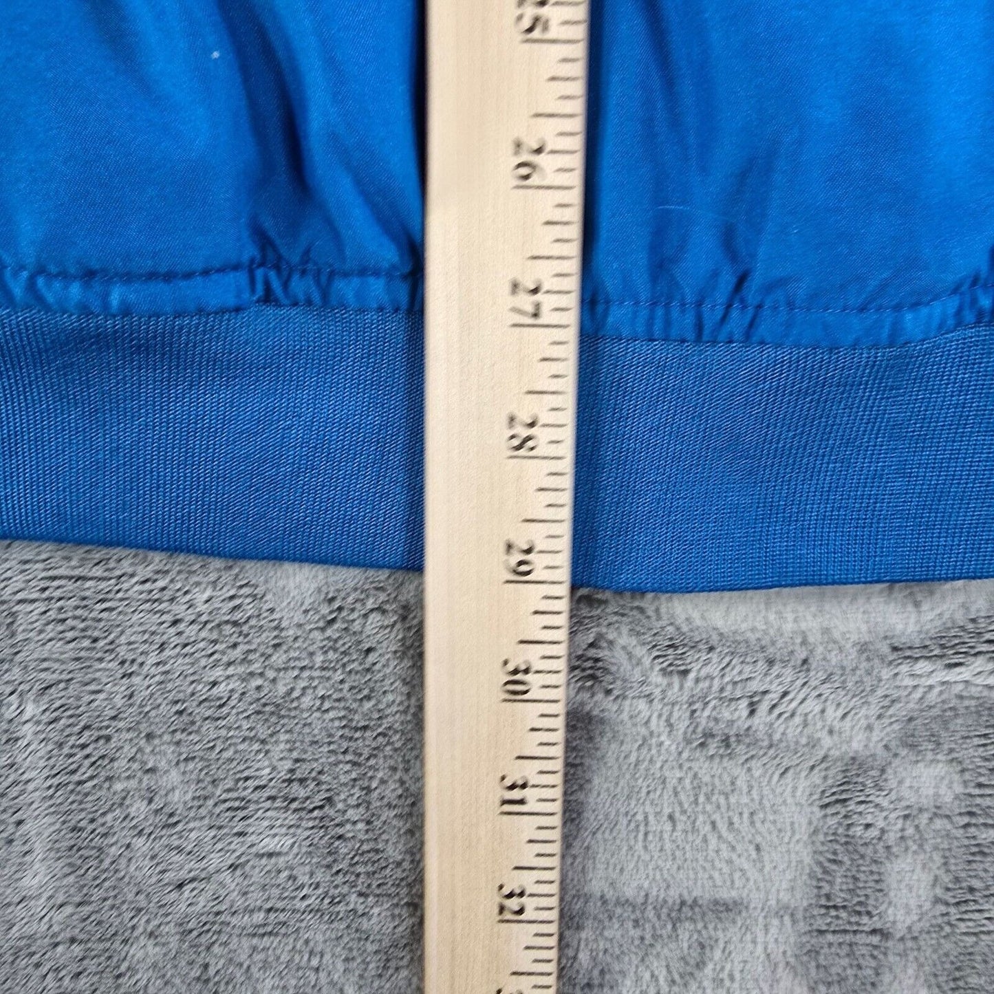 Vintage Y2K Pro Player UK Wildcats Blue and White Pullover Jacket (Large)