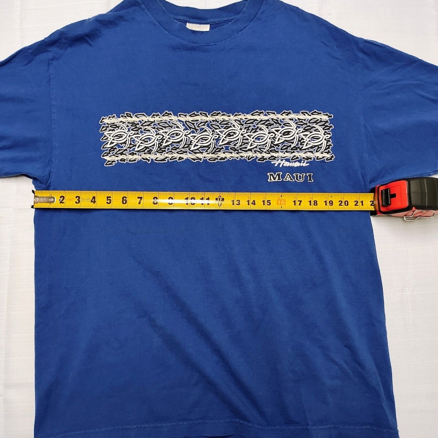 Vintage 1990s Made in USA Hawaii Maui Tribal Band Graphic T-Shirt (Large)