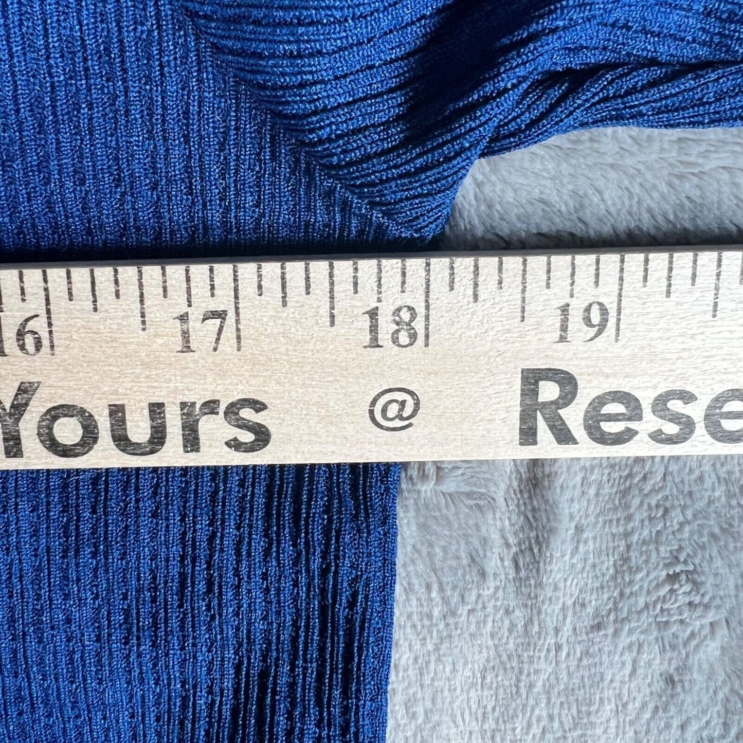 Vintage 1980s Blue Sears Made in Singapore Polyester Ribbed V-Neck Shirt (S)