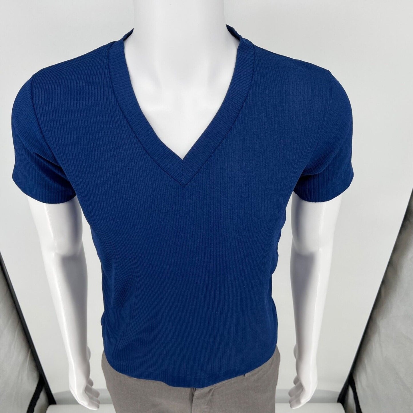 Vintage 1980s Blue Sears Made in Singapore Polyester Ribbed V-Neck Shirt (S)
