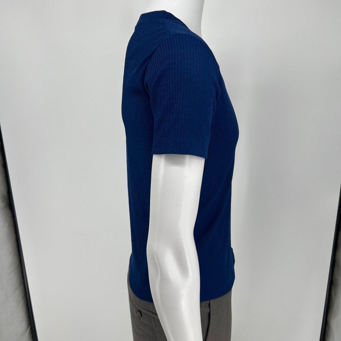 Vintage 1980s Blue Sears Made in Singapore Polyester Ribbed V-Neck Shirt (S)
