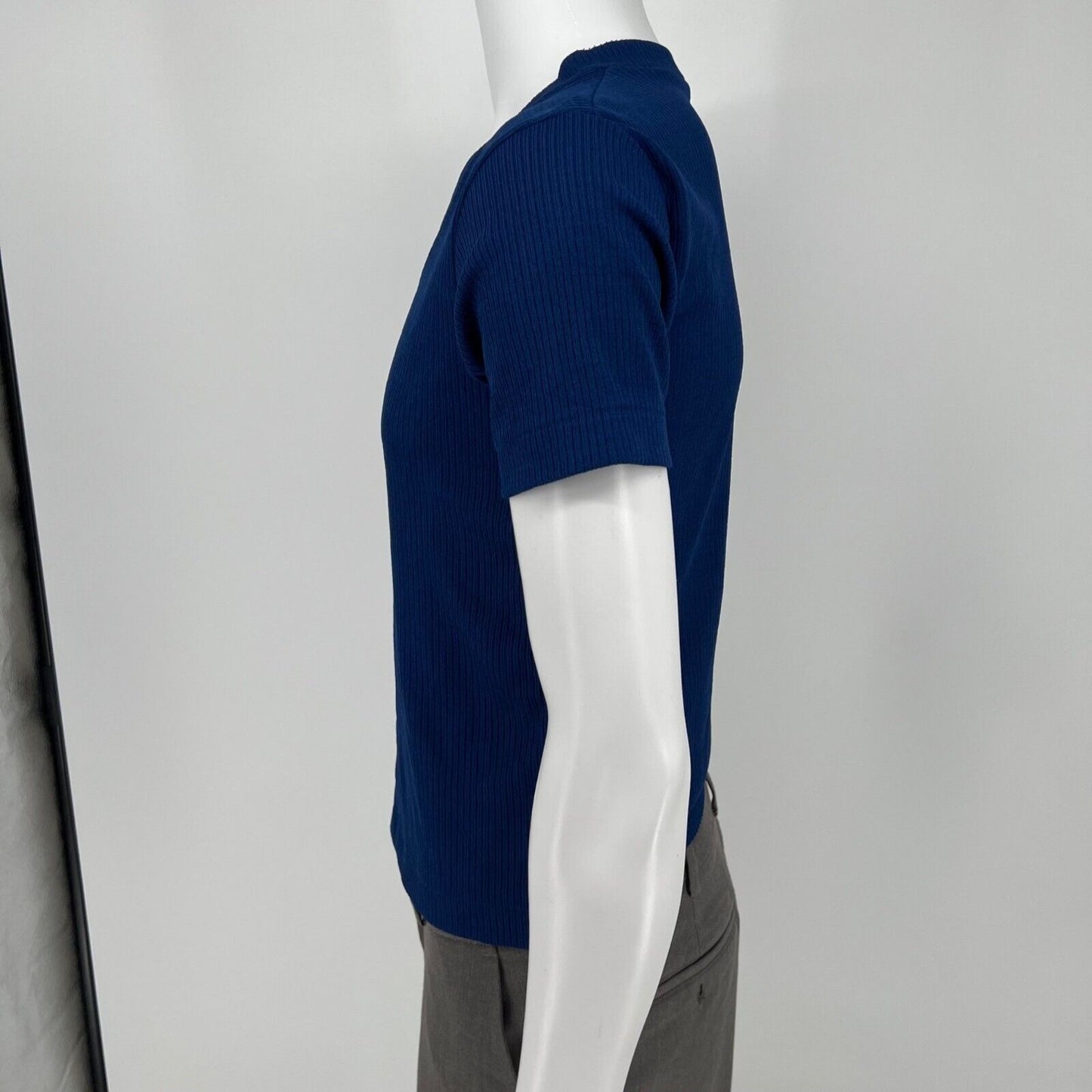 Vintage 1980s Blue Sears Made in Singapore Polyester Ribbed V-Neck Shirt (S)