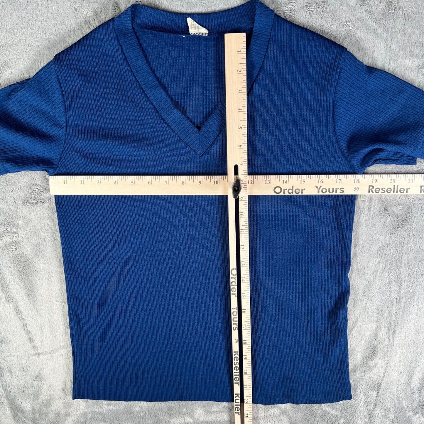 Vintage 1980s Blue Sears Made in Singapore Polyester Ribbed V-Neck Shirt (S)