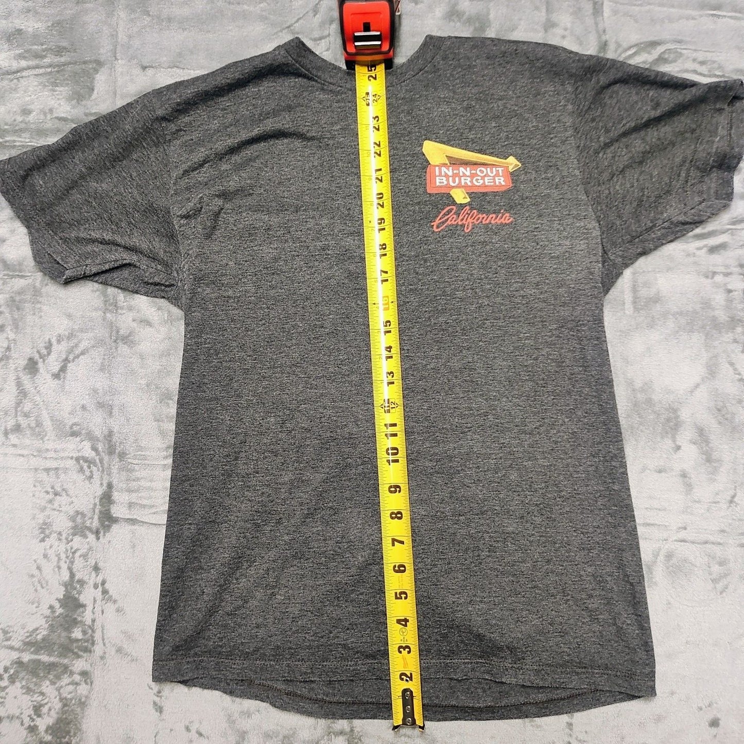 2015 In-N-Out Burger California Sean Ellingson "The Simple Things" T-Shirt (M)