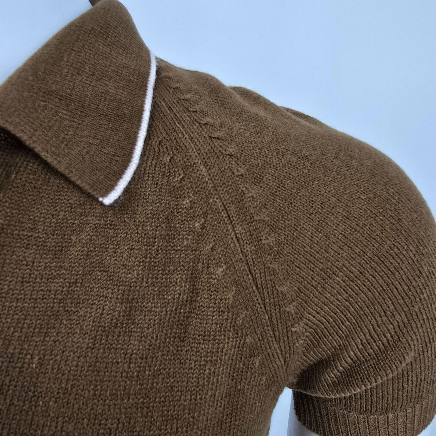 Vintage 1960s Mod Brown Knit Short Sleeve Contrast Trim Polo Shirt (XXS)