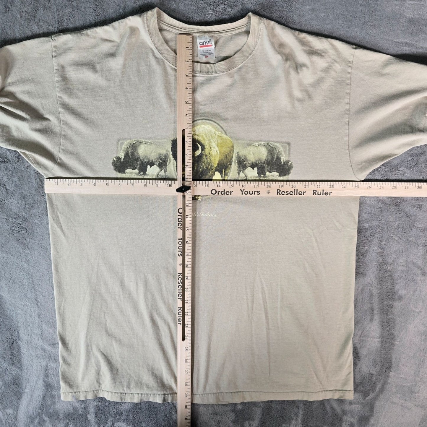 Vintage 2000s Anvil Silkmasters South Dakota Bison Wildlife T-Shirt (2XL)