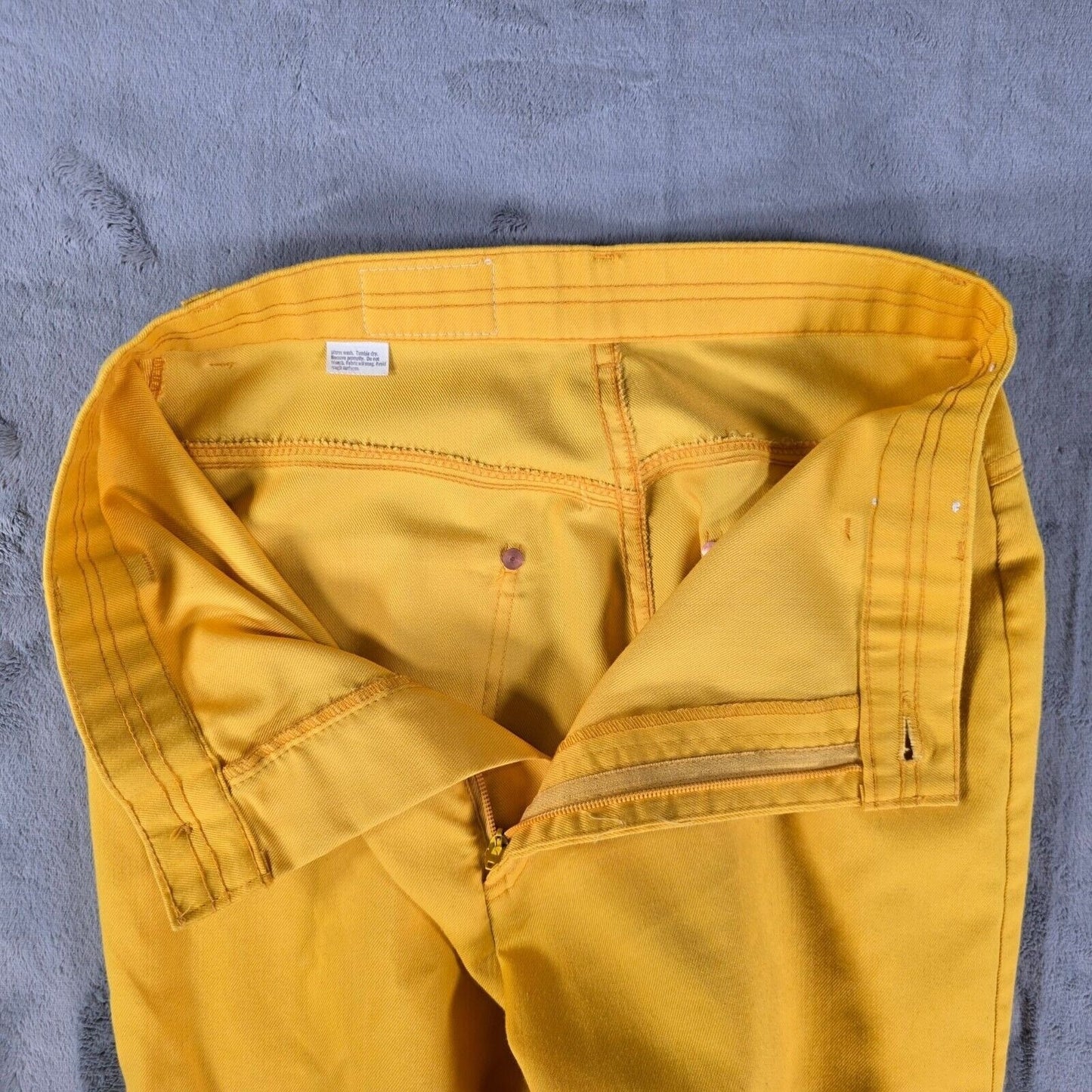 Vintage Levi's 1980 Olympic Games Team USA Women's Yellow Pants (Size 6 29x32)