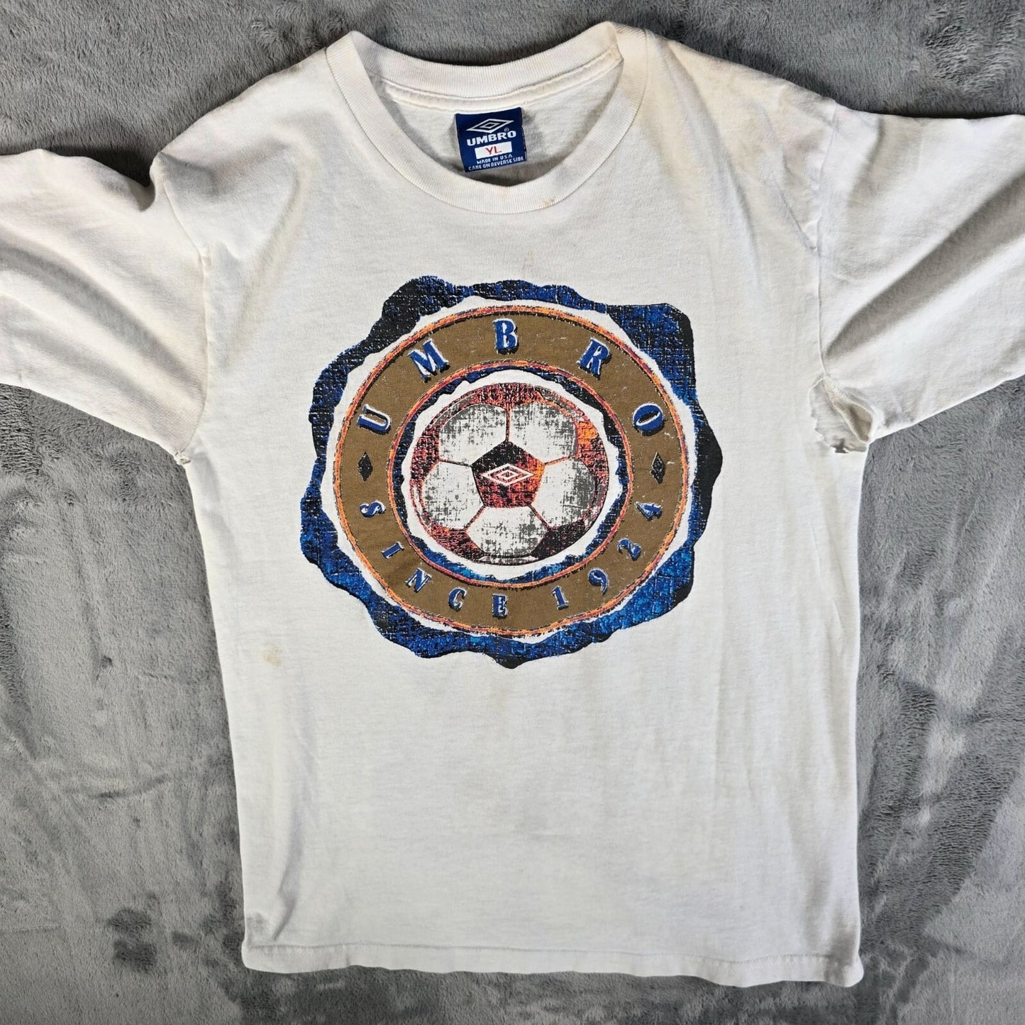 Thrashed Vintage 1990s White "Since 1924" Umbro Soccer T-Shirt (Youth Large)
