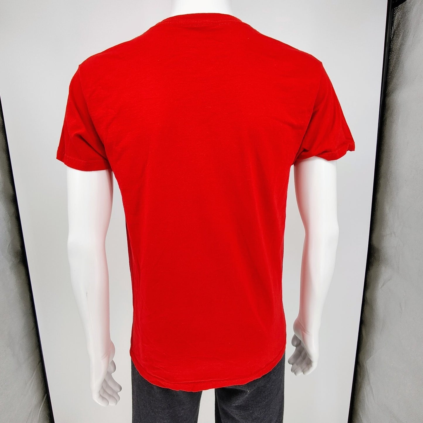 Red Sugar Skull Heart Red Graphic T-Shirt (Small)