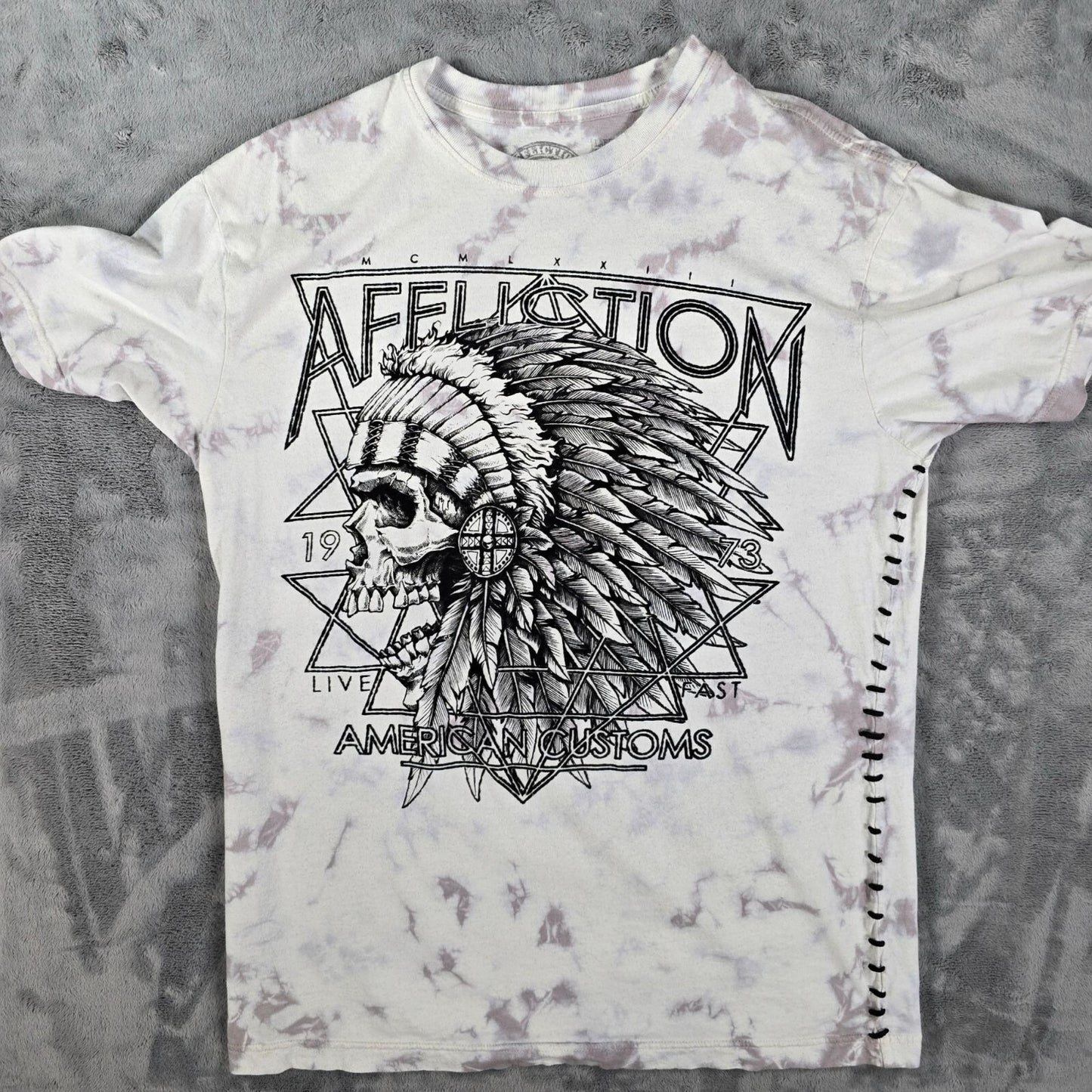 Affliction American Customs Ursa Major White/ Light Grey Ice Wash T-Shirt (L)