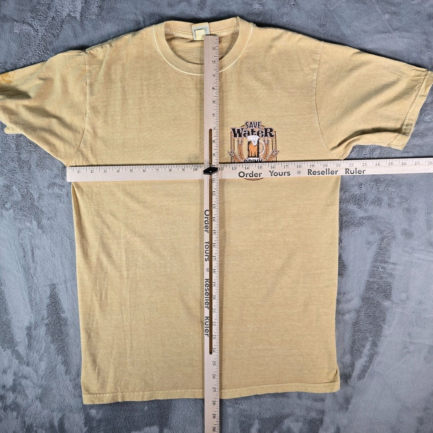 2023 Crazy Shirts "Save Water Drink Beer" Beer-Dyed Graphic T-Shirt (M)