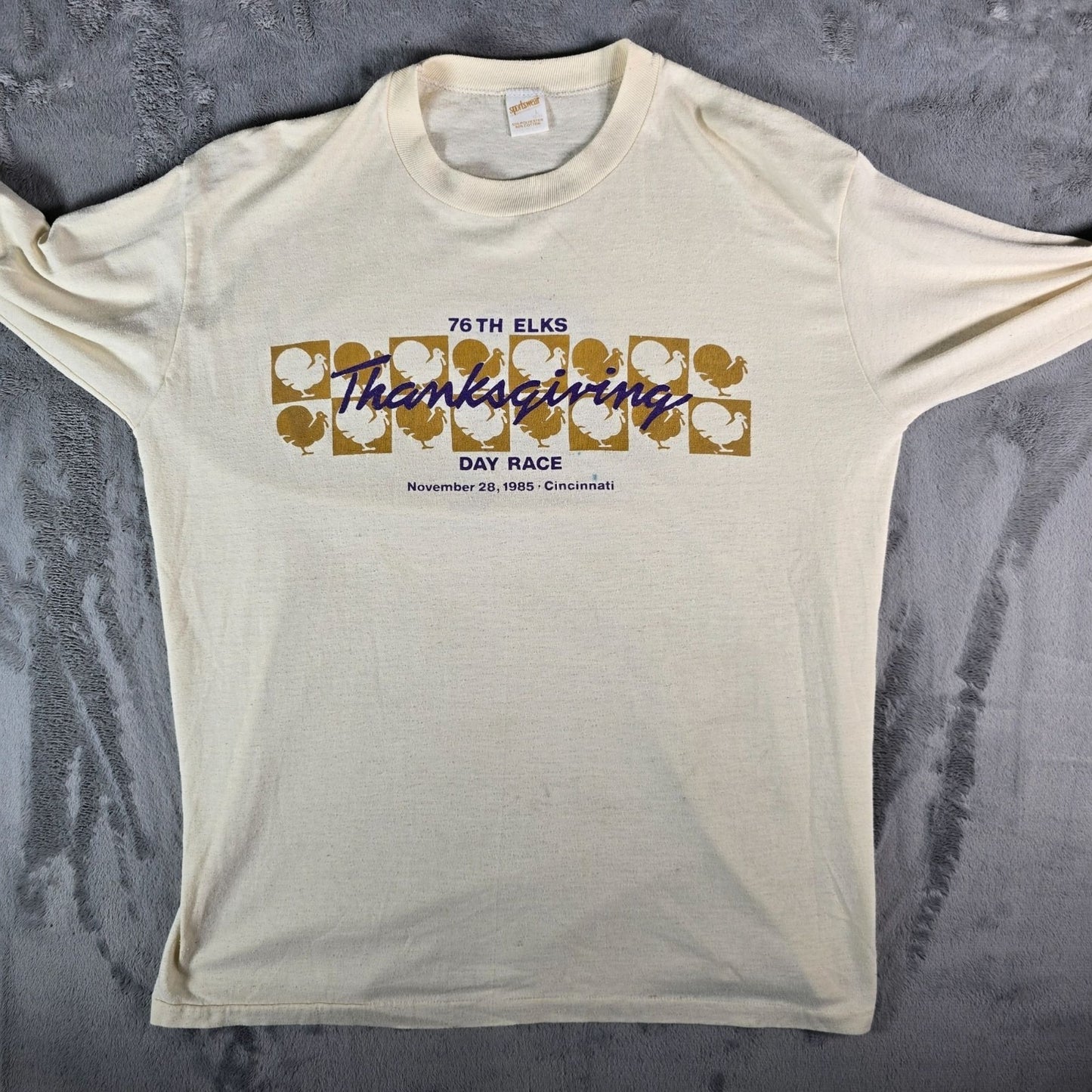 Vintage 1985 76th Elks Thanksgiving Day Race Cincinnati Long Sleeve T-Shirt (L)