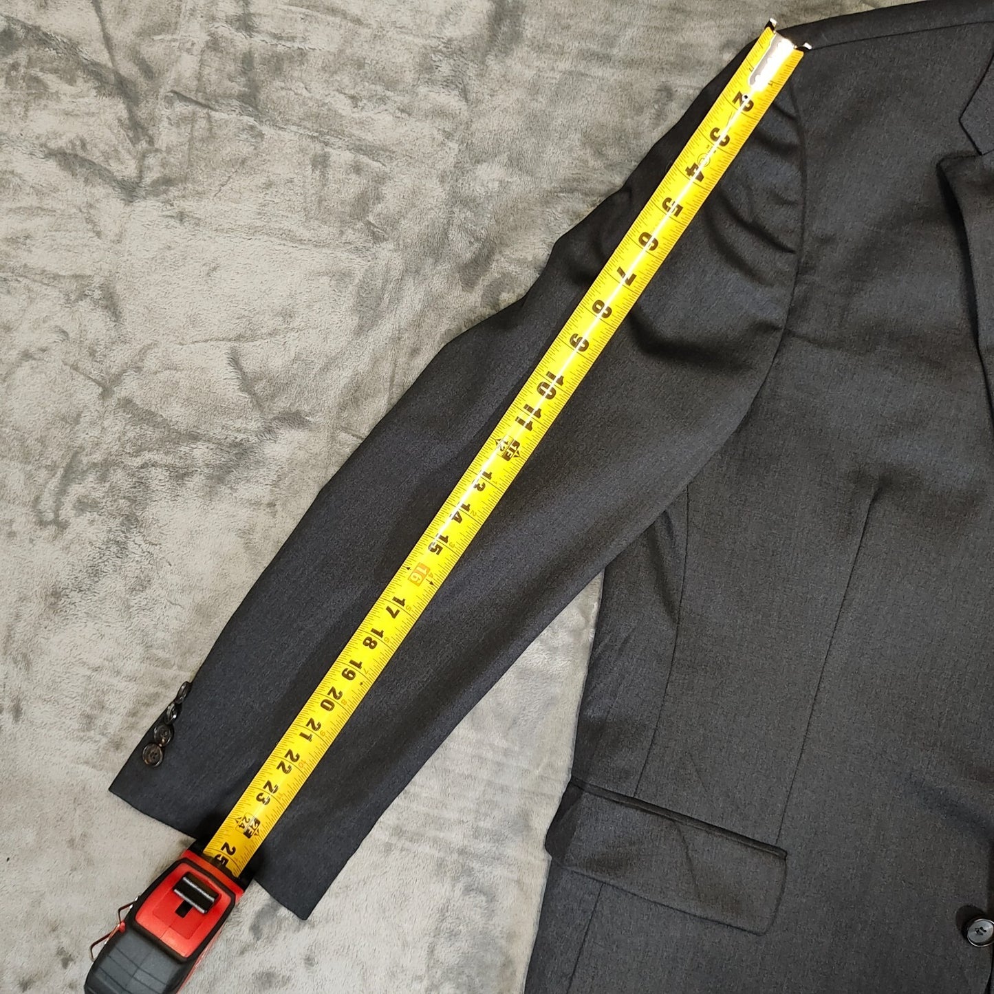 Boss Hugo Boss Reda Super 100 Charcoal Pasolini/Movie US_2 Suit Jacket (44R)