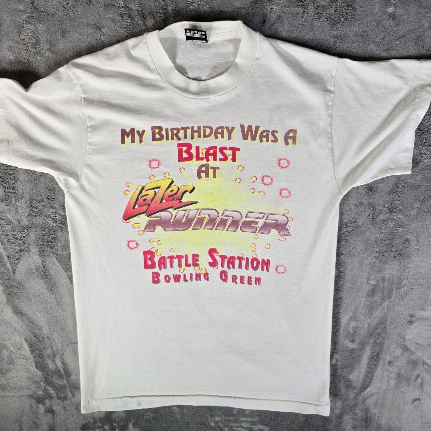 Vintage 1990s Lazer Runner Battle Station Bowling Green Birthday T-Shirt (M)