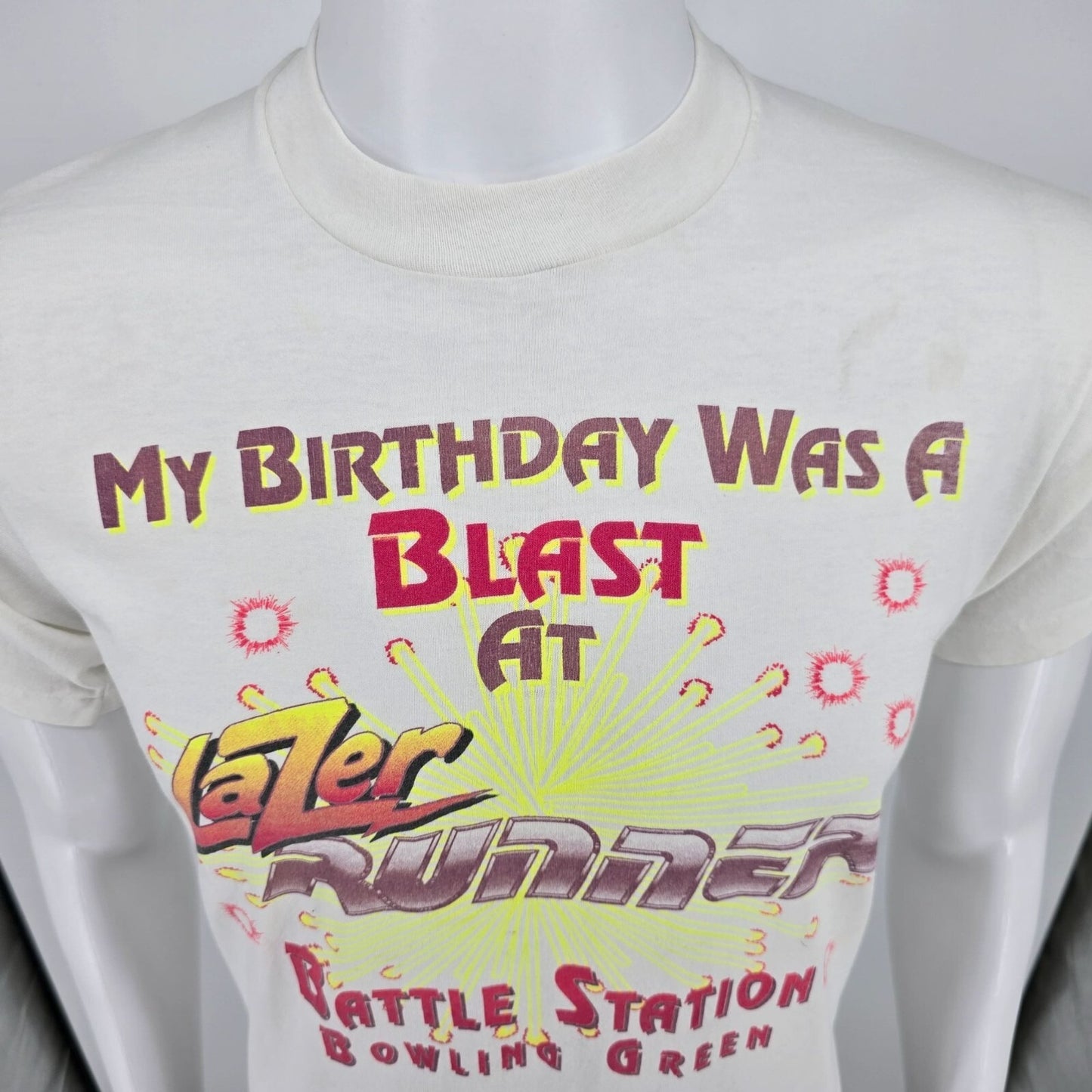Vintage 1990s Lazer Runner Battle Station Bowling Green Birthday T-Shirt (M)