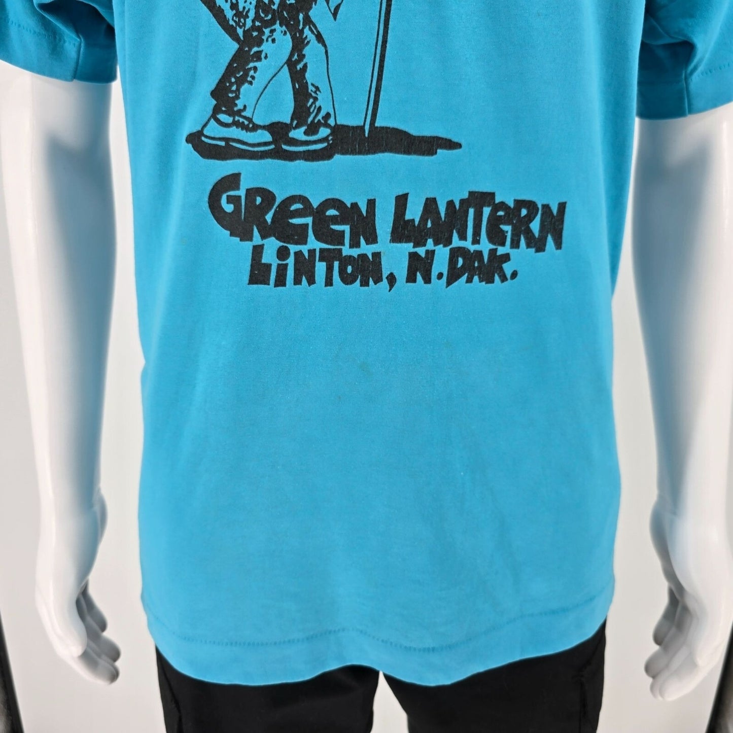 Vintage 1990s Green Lantern Bar Linton, North Dakota Graphic T-Shirt (L)