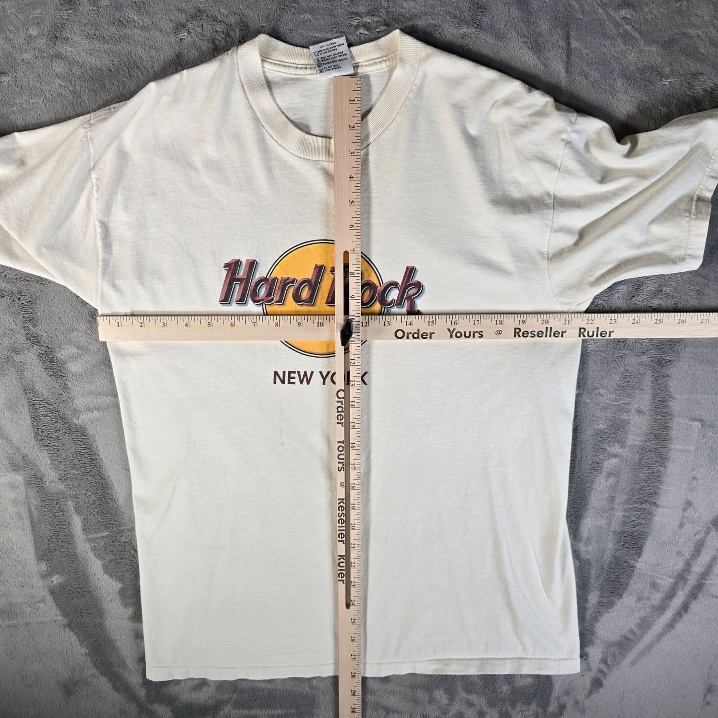 Vintage Y2K/Early 2000s Hard Rock Cafe New York Made in USA White T-Shirt (L)