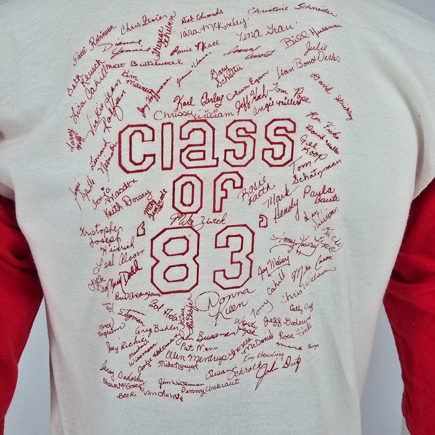 Vintage 1980s St. Henry High School Crusaders Class of 1983 Raglan T-Shirt (S)