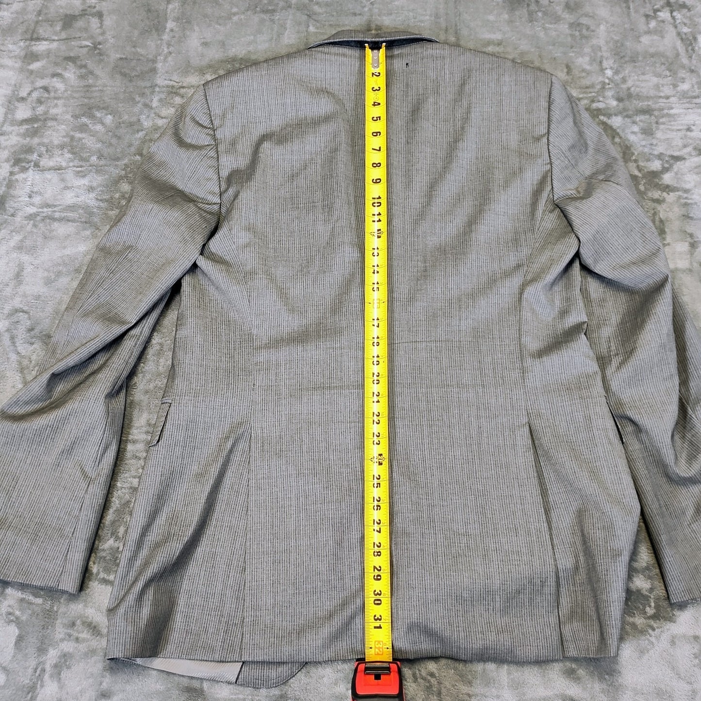 Boss Hugo Boss Gray Striped The James3/Sharp5 Suit Jacket (46L) *FLAW*