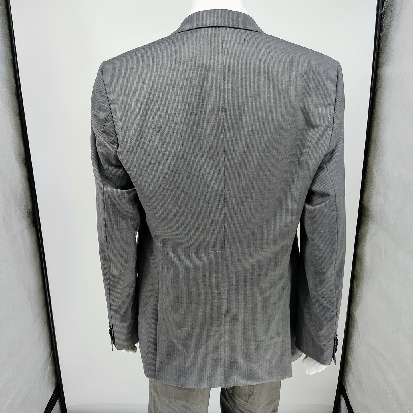 Boss Hugo Boss Gray Striped The James3/Sharp5 Suit Jacket (46L) *FLAW*