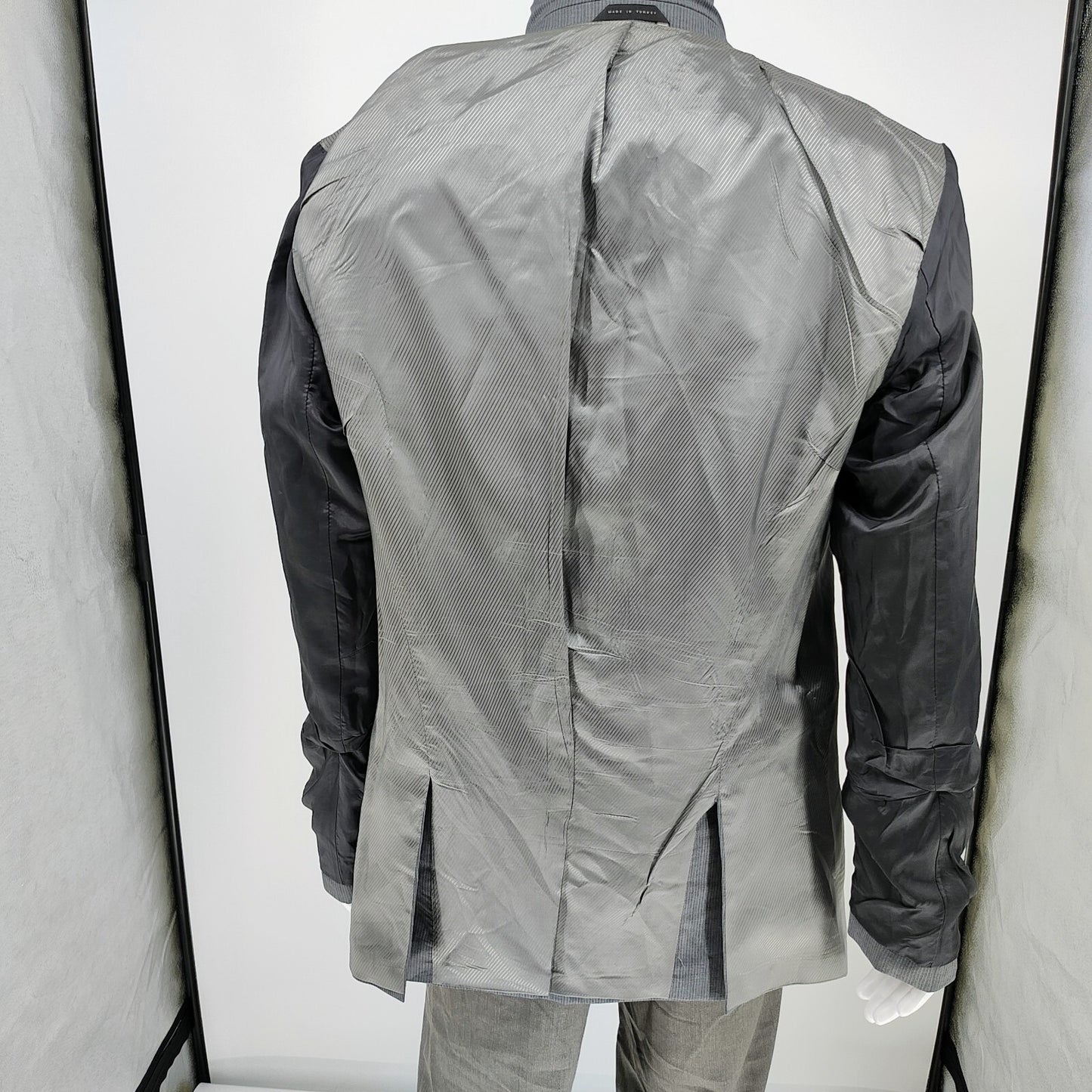 Boss Hugo Boss Gray Striped The James3/Sharp5 Suit Jacket (46L) *FLAW*