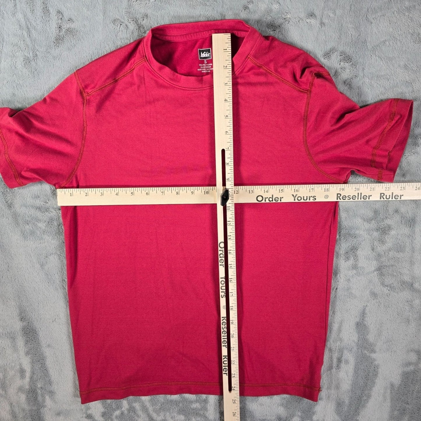 REI Men's Red Polyester/Spandex Running/Hiking Activewear T-Shirt (Small)