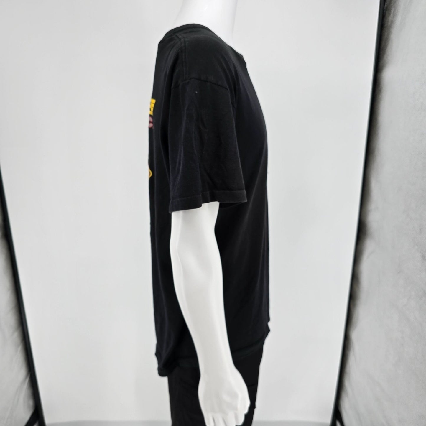 Distressed Vintage 1990s Monroe SensaTrac Shocks & Struts Pocket T-Shirt (XL)