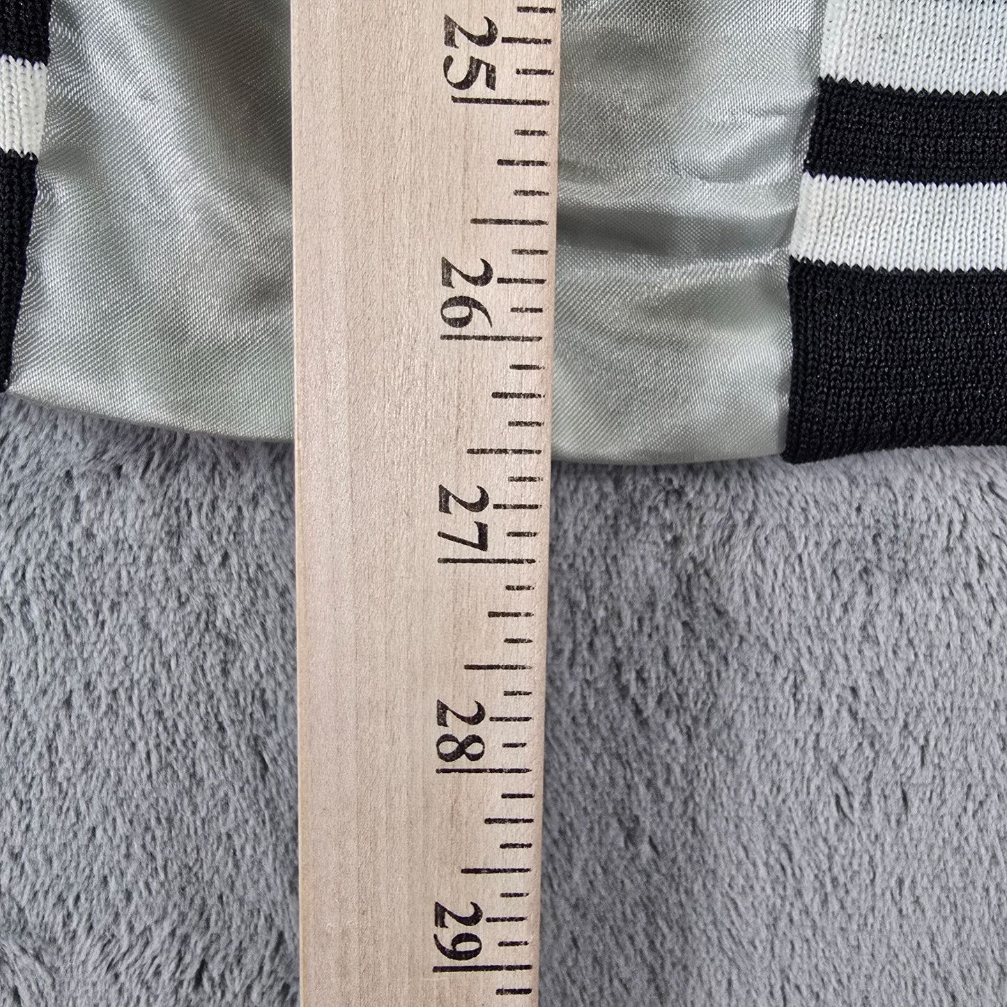 Vintage 1980s King Louie Pro Fit Mayflower Transit Nylon Satin Bomber Jacket (L)