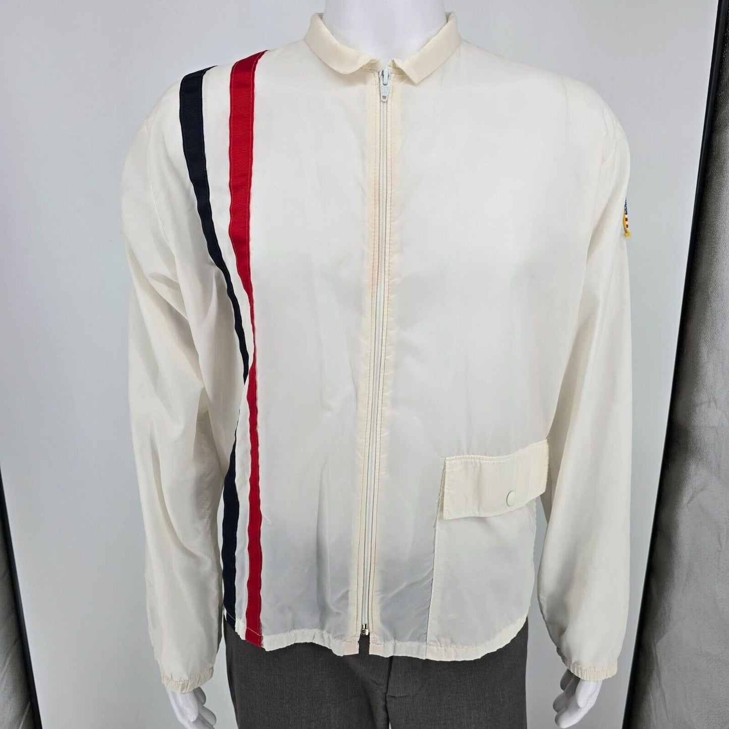 Vintage 1980s Field Sports White Striped Flag Patch Windbreaker Jacket (L)