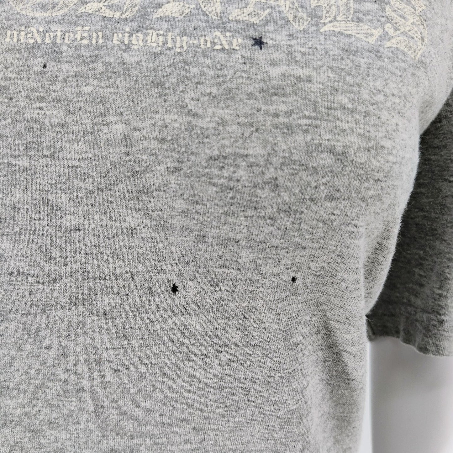 Guess Co. Originals Nineteen Eighty-One Women's Gray Logo T-Shirt (XL) *Flawed