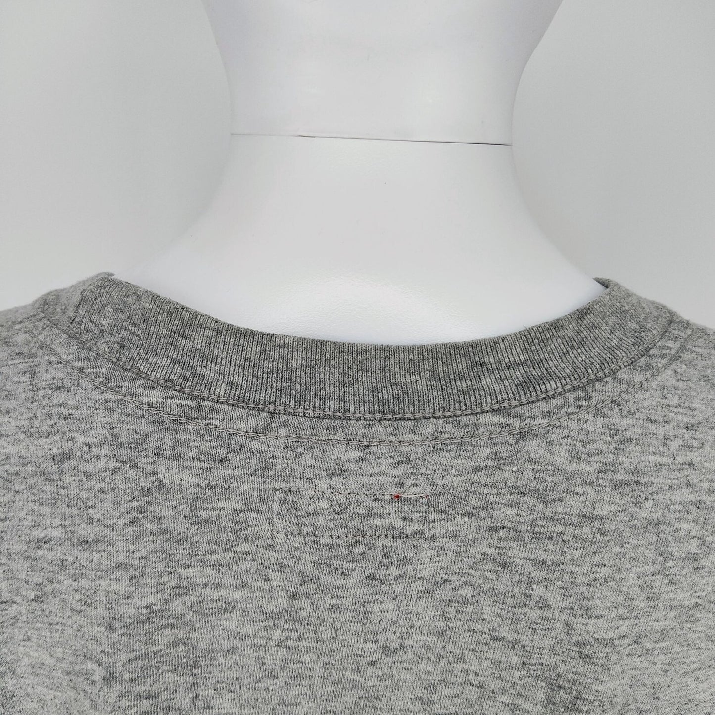 Guess Co. Originals Nineteen Eighty-One Women's Gray Logo T-Shirt (XL) *Flawed