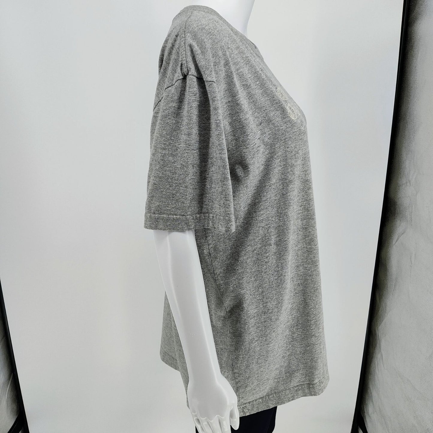 Guess Co. Originals Nineteen Eighty-One Women's Gray Logo T-Shirt (XL) *Flawed