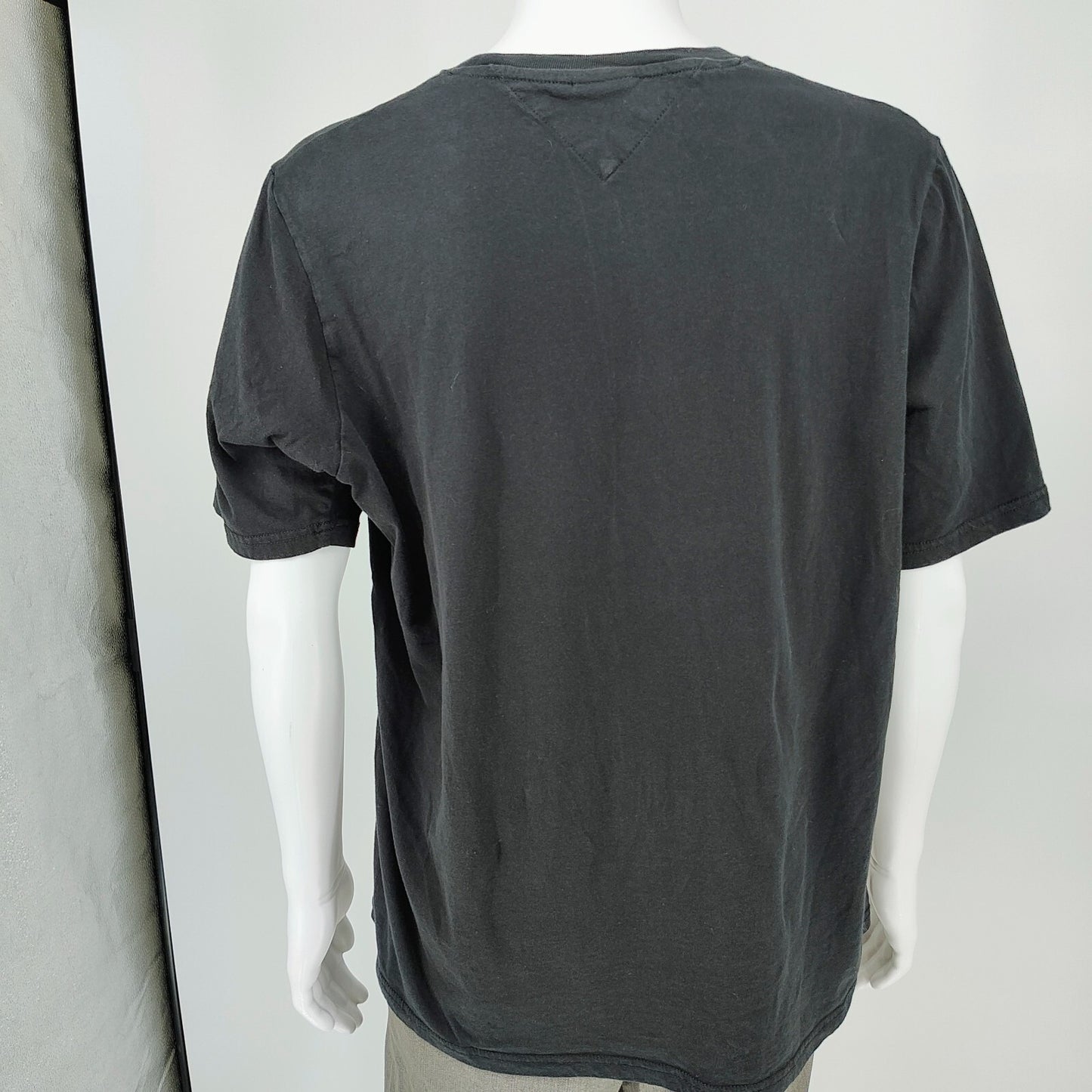 Tommy Hilfiger Tommy Jeans Bold Logo Black Crew Neck T-Shirt (XL)