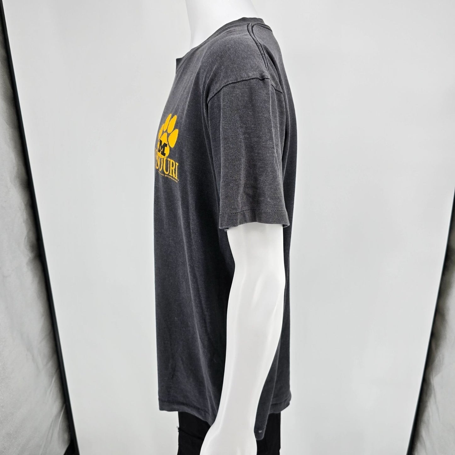 Vintage 1990s Red Oak Sportswear University of Missouri Faded Black T-Shirt (XL)