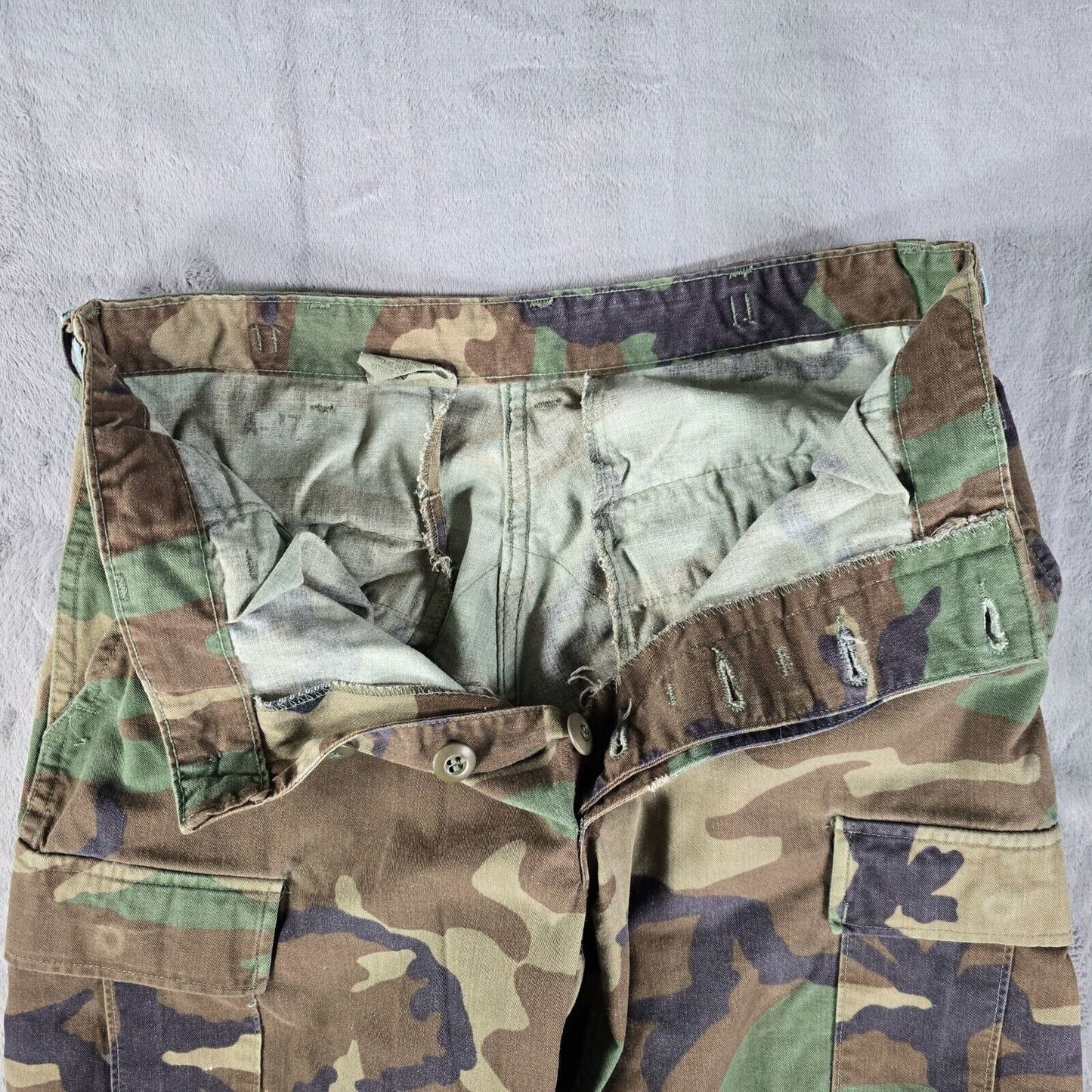 Vintage 1994 U.S. Military Woodland Camouflage Pattern Combat Trousers (30x30)